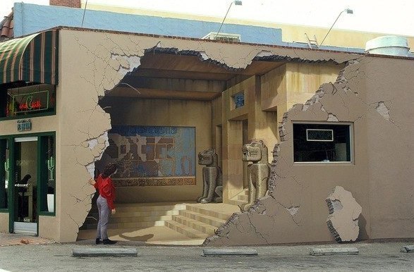 3D картина на стене здания.
