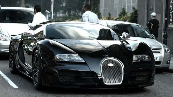 Bugatti Veyron Supersports.