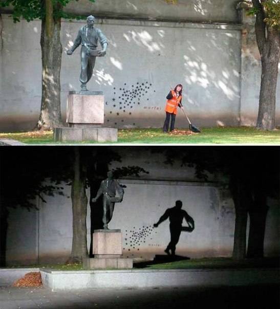 День и ночь. Памятник в Каунасе, Литва.