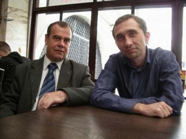 Двойники Медведева и Путина.