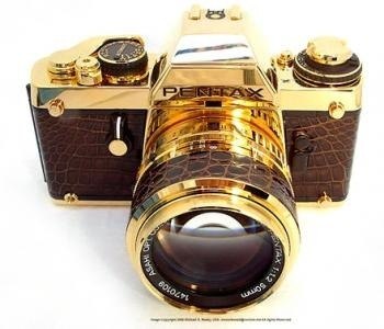 Фотоаппарат из чистого золота PENTAX LX