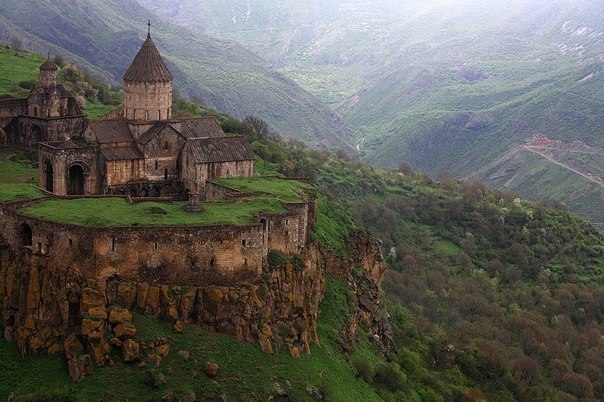 Монастырь в Армении.
