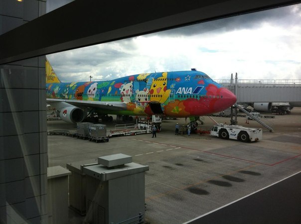 Самолет в Японии.