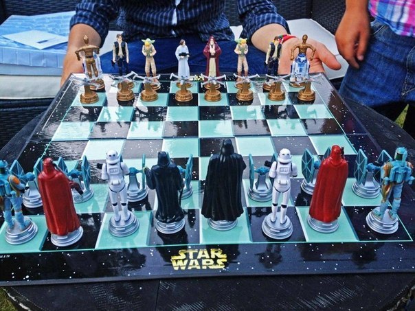 Шахматы Star Wars.