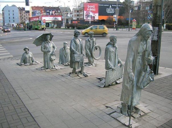 Скульптуры в Польше