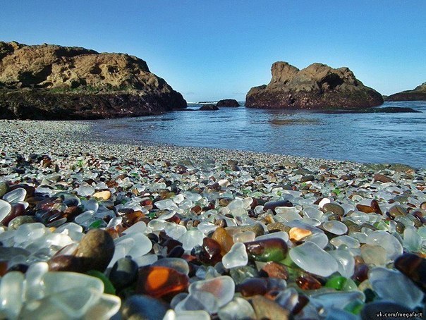 "Стеклянный пляж", Калифорния.
