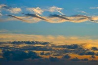 Облака похожи на цепочку ДНК.