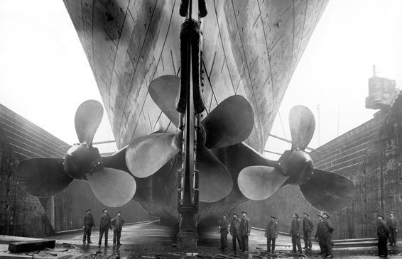 Титаник перед спуском на воду.
