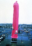 1 декабря 1993 года в Париже на площади Конкорд состоялась яр
