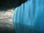 За замерзшим водопадом!